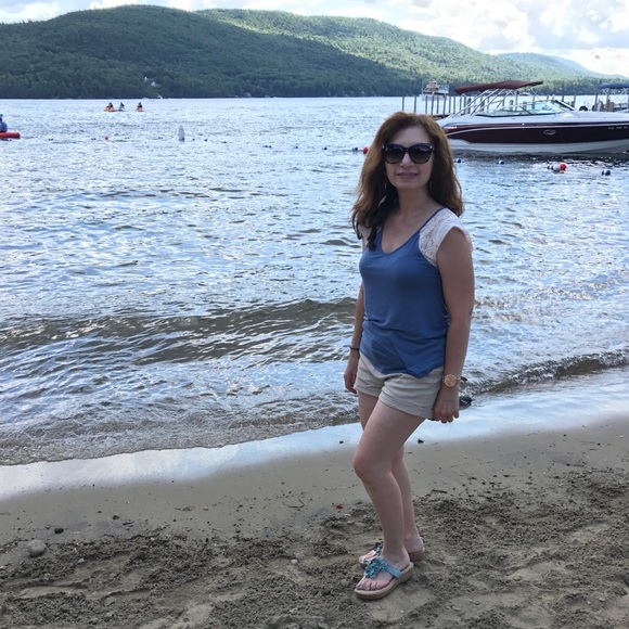 Meet the Posher - Picture 1 of 1